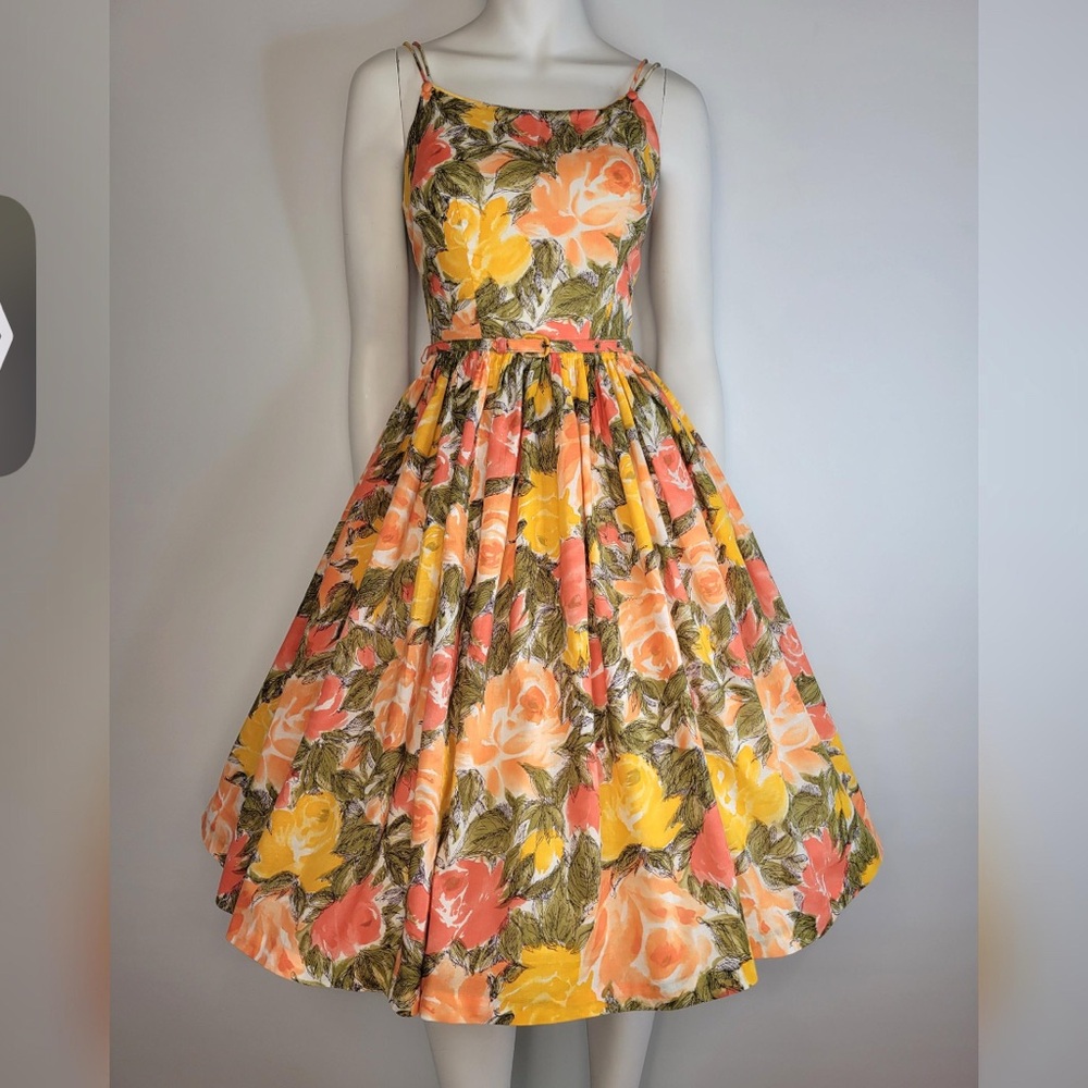 Vintage 1950s floral cotton sundress / 1950s fit and flare dress / XS Small S